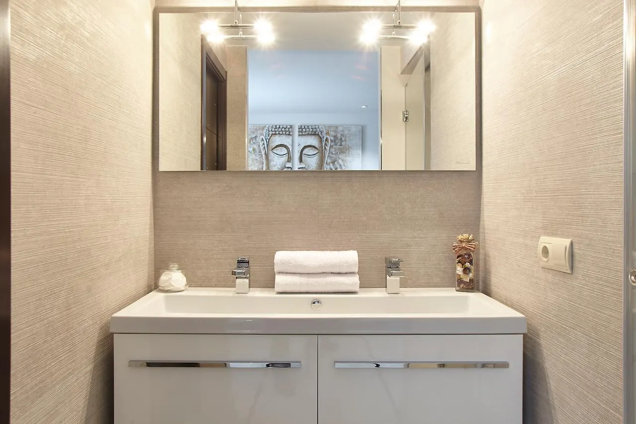 Villa White Duke San Antonio  Spain