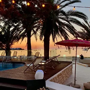 3* Hotel Tagomago