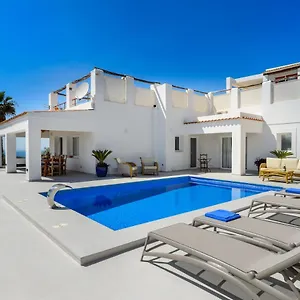 Sa Rota Family Villa